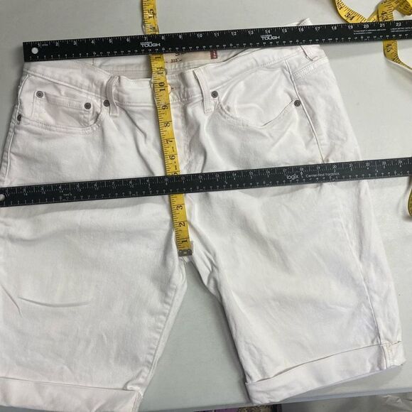 LEVI’S 515 Shorts White Size 14 Cuffed Inseam 11” 10.5” Rise - Picture 5 of 11